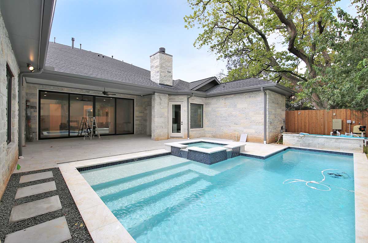4646 Devon Houston TX 41
